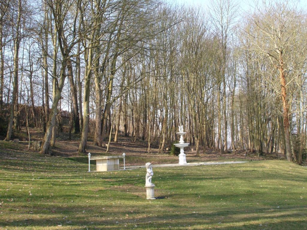 Chateau Du Jard Chaumont-en-Vexin Luaran gambar
